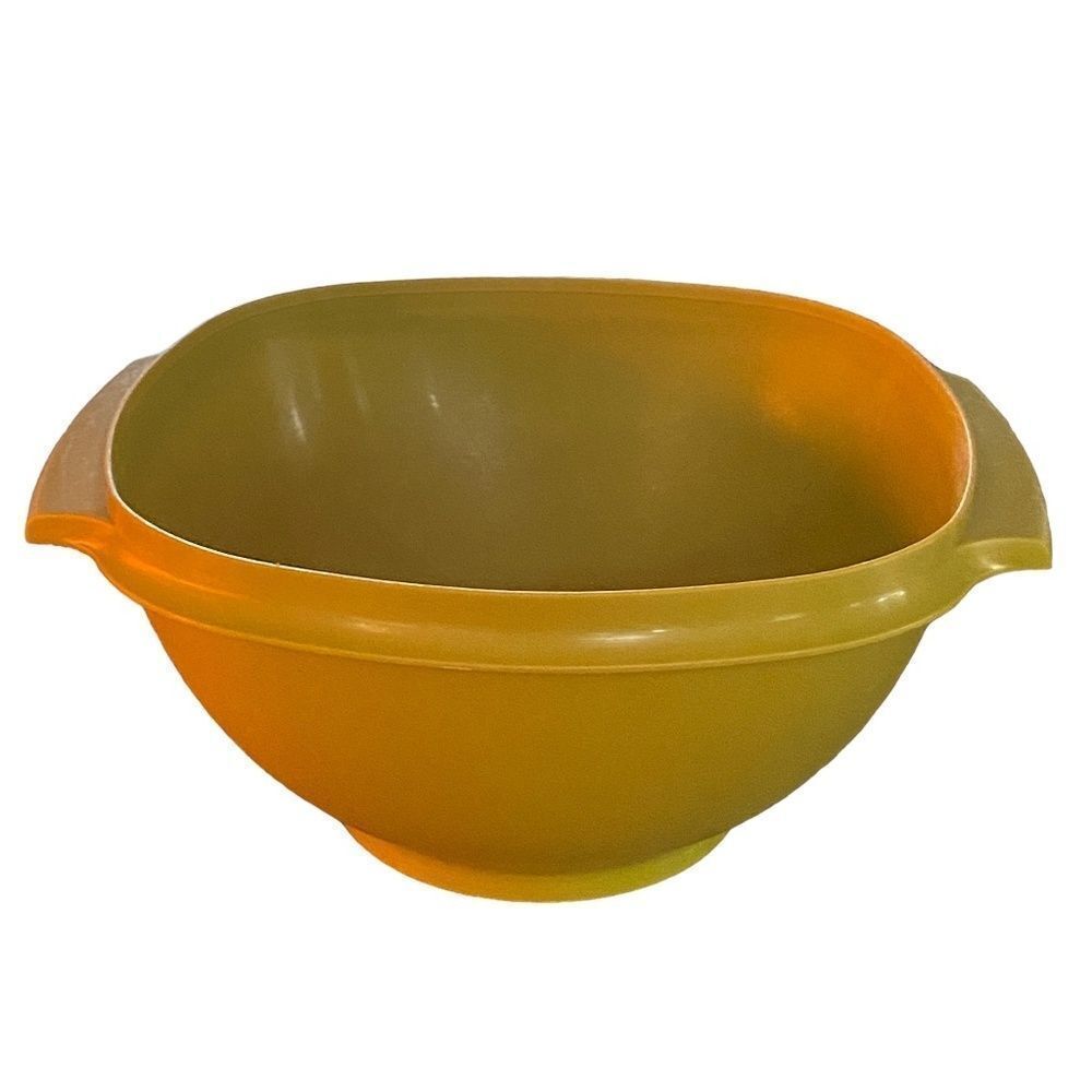 Vintage Tupperware Harvest Green Large Bowl with Handles